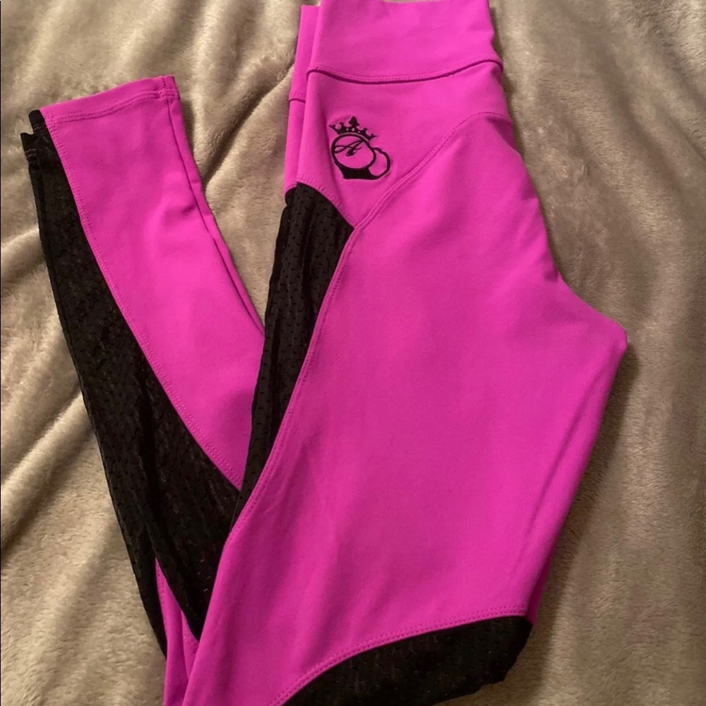 Booty Queen leggings